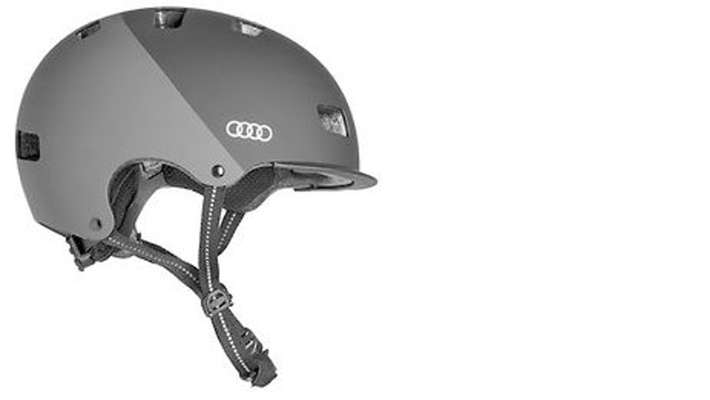 Audi helma (uvex)